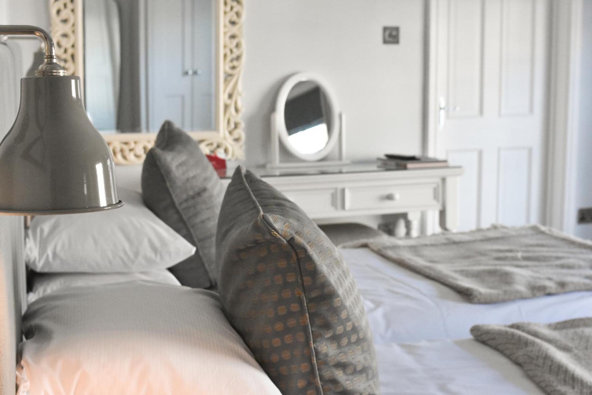 The Royal Albion Hotel Бродстеърс Екстериор снимка